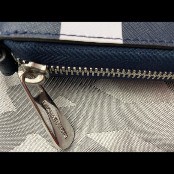 Michael Kors Wristlet - Picture 3 of 4